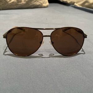 Tommy hilfiger aviator sunglasses